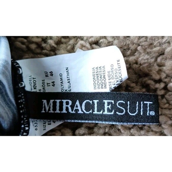 Miraclesuit Warp Speed Love Knot Tankini Swim Top Size 10  Black White Underwire - Picture 5 of 9